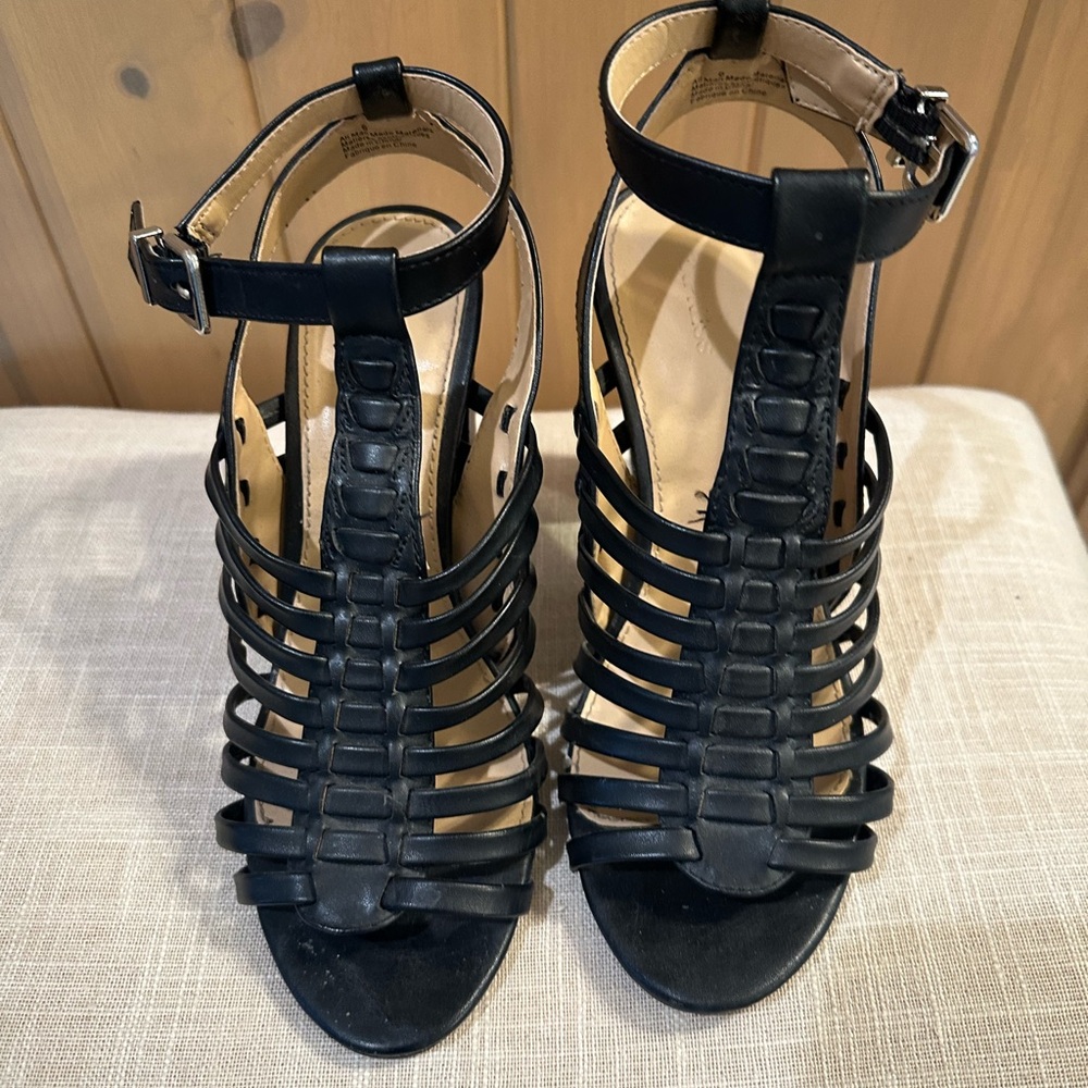 Elegant Black Strappy Women's Sandals